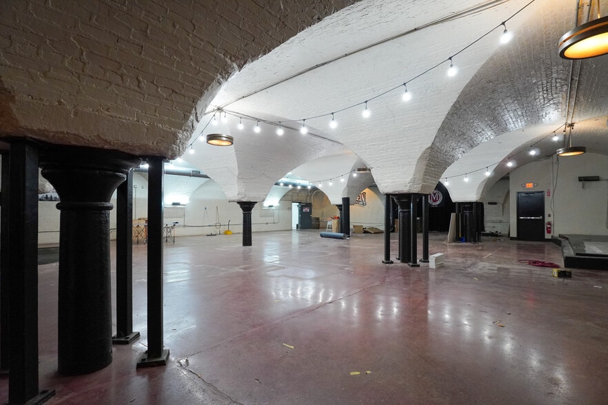 More Photos Of 1612-1616 Moore St, Cincinnati Manufacturing For Sale