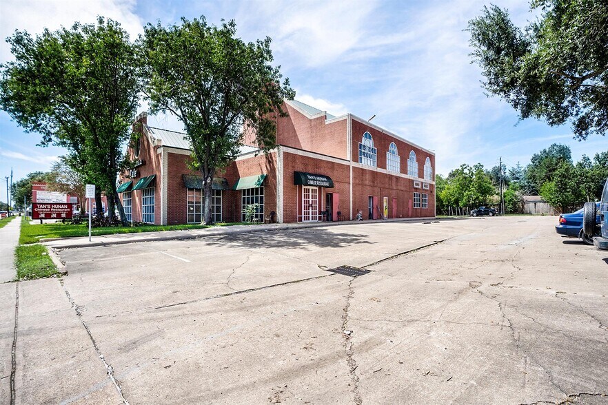 More Photos Of 1570 S Dairy Ashford Rd, Houston Freestanding For Lease