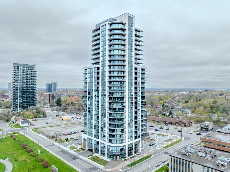 Primary Photo Of 15 Lynch St, Brampton Apartments For Lease