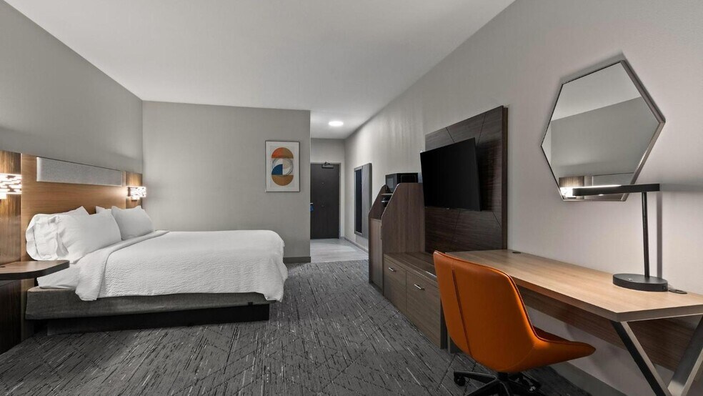 More Photos Of 3520 NW 135th St, Oklahoma City Hotel For Sale