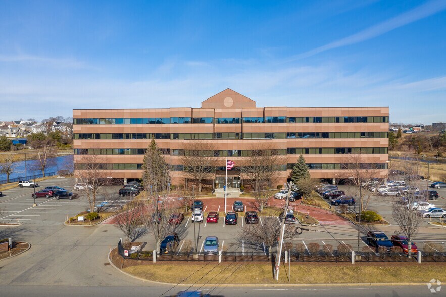 More Photos Of 2 Granite Ave, Milton Coworking Space