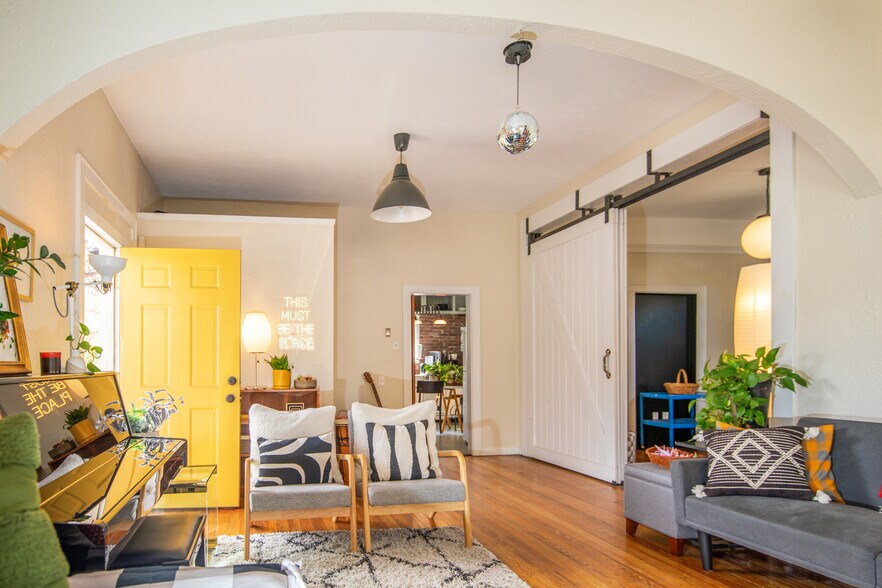 More Photos Of 100 W Cleveland St, Lafayette Loft Creative Space For Sale