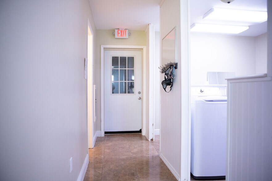 More Photos Of 2826 Santa Barbara Blvd, Cape Coral Freestanding For Sale