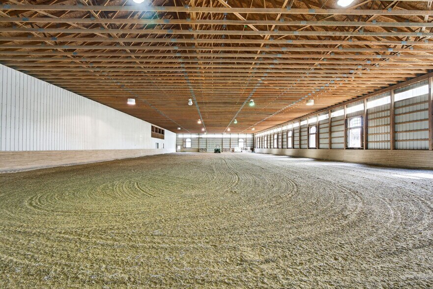 More Photos Of 2121 Church View Rd, Coopersburg Horse Stables For Sale