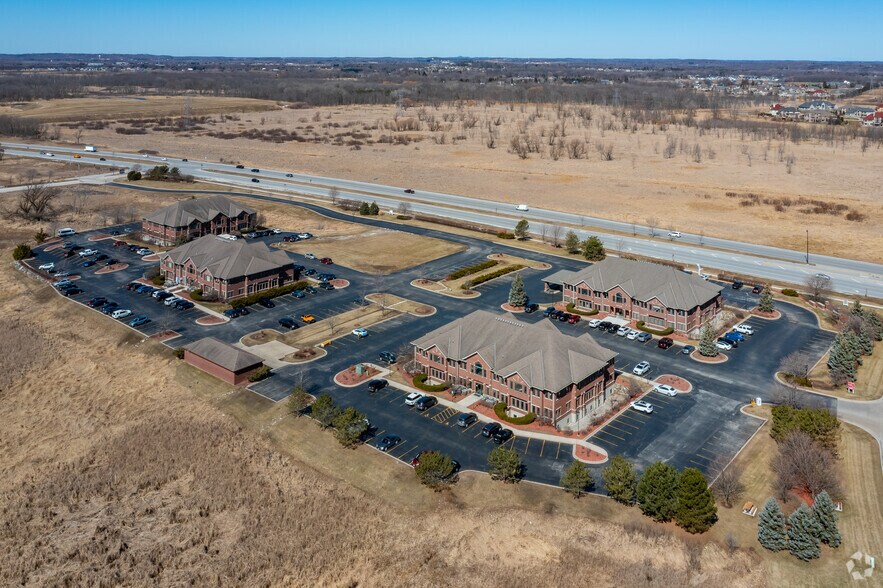 More Photos Of 19435 W Capitol Dr, Brookfield Office For Sale