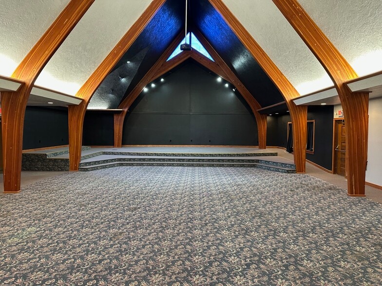 More Photos Of 1099 Queen Ave SW, Albany Religious Facility For Sale