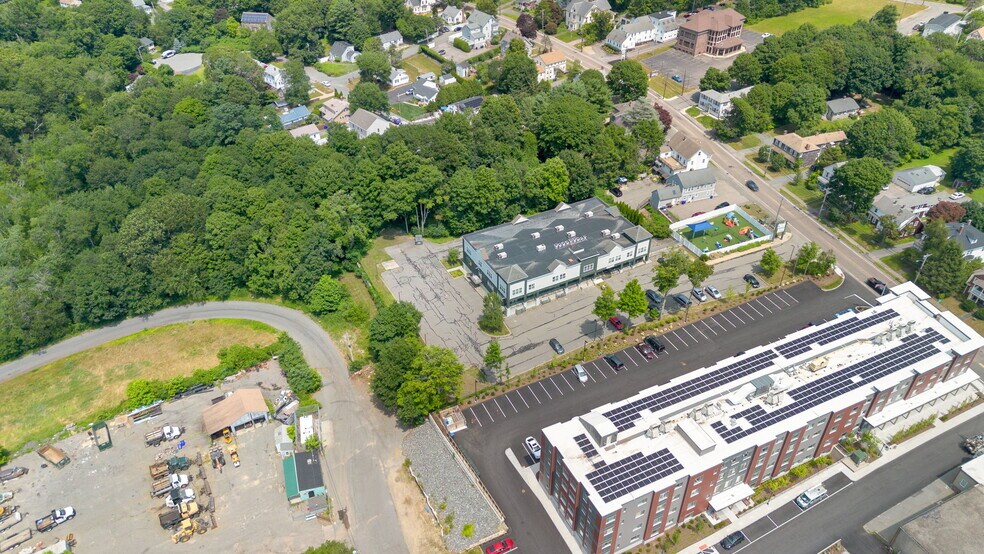More Photos Of 140 N Franklin St, Holbrook Office For Sale