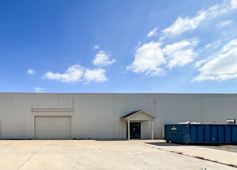 More Photos Of 1198 W Keiser Ave, Osceola Storefront For Lease