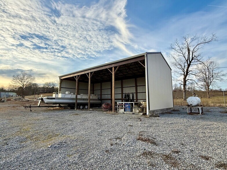 More Photos Of 2876 Kentucky 109, Clay Warehouse For Sale