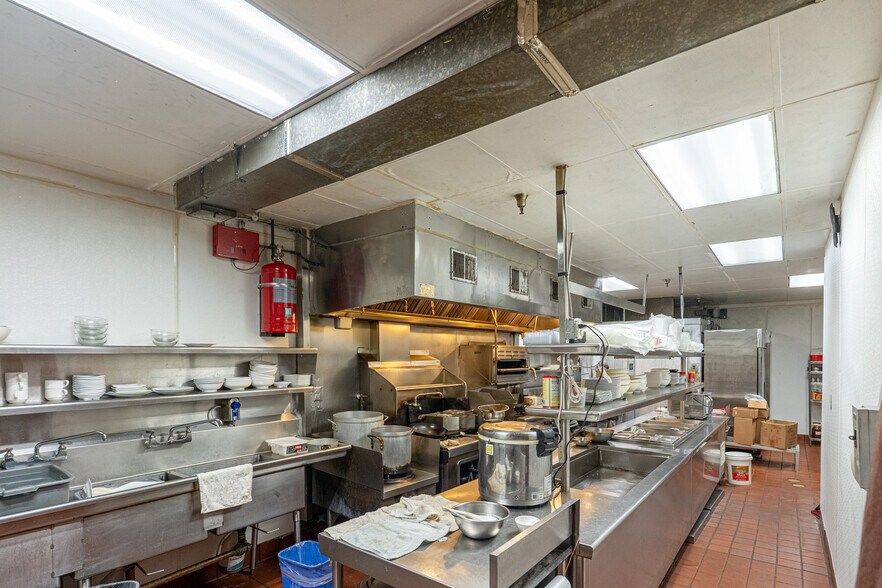 More Photos Of 328 7th St, Oakland Storefront Retail Office For Lease