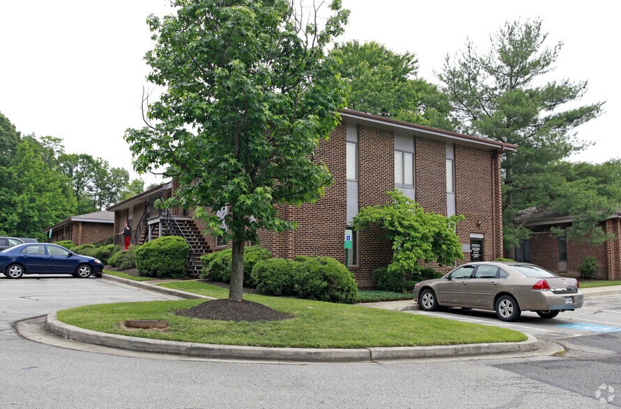 More Photos Of 2026 Opitz Blvd, Woodbridge Office For Lease