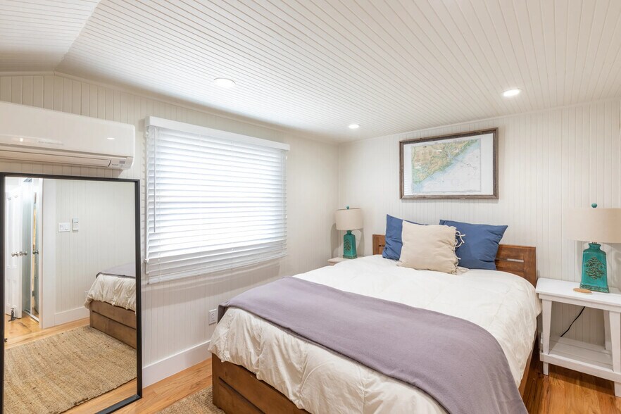 More Photos Of 1030 G St, Napa Apartments For Sale
