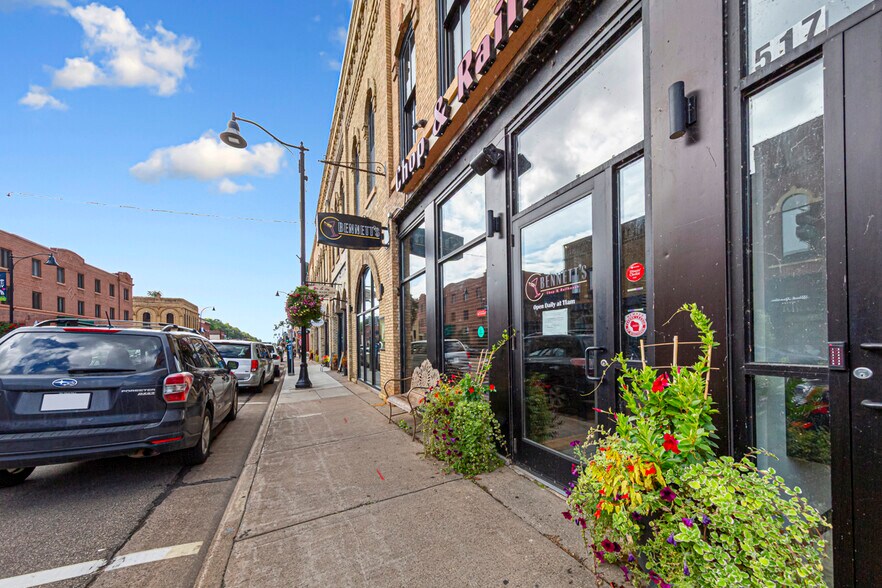 More Photos Of 517 2nd St, Hudson Storefront Retail Office For Sale