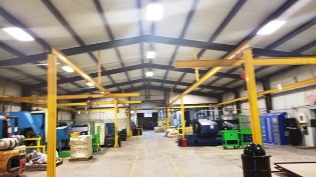 More Photos Of 1750 US-77, Davis Manufacturing For Lease