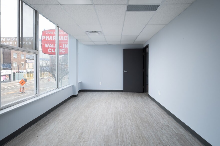 More Photos Of 2921-2925 Danforth Ave, Toronto Storefront Retail Office For Lease