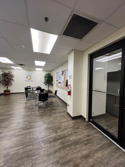 More Photos Of 4520 Old Troup Hwy, Tyler Distribution For Lease