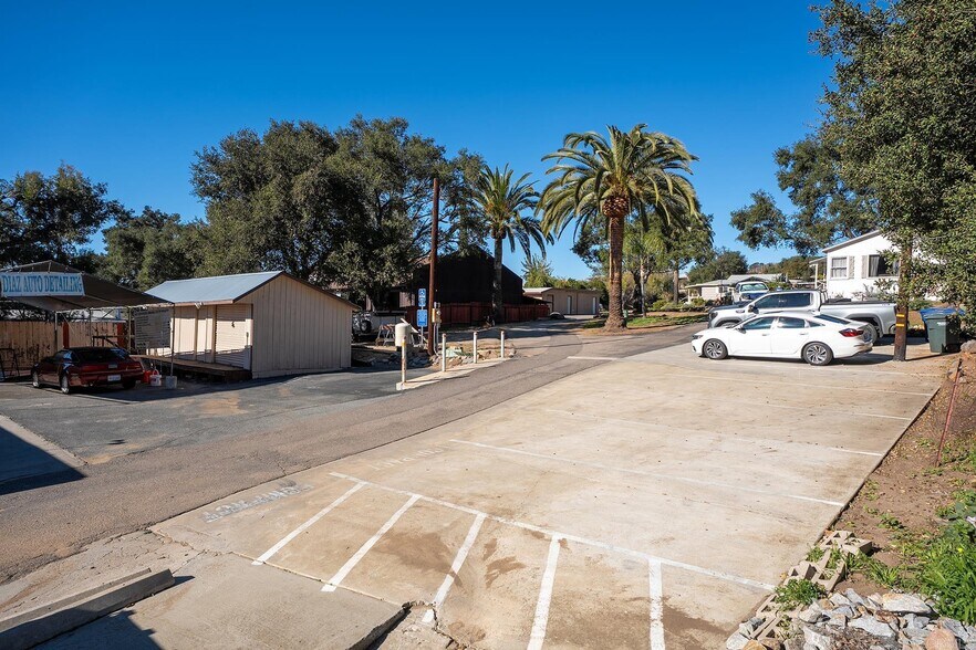More Photos Of 2562 Alpine Blvd, Alpine Storefront Retail Residential For Sale