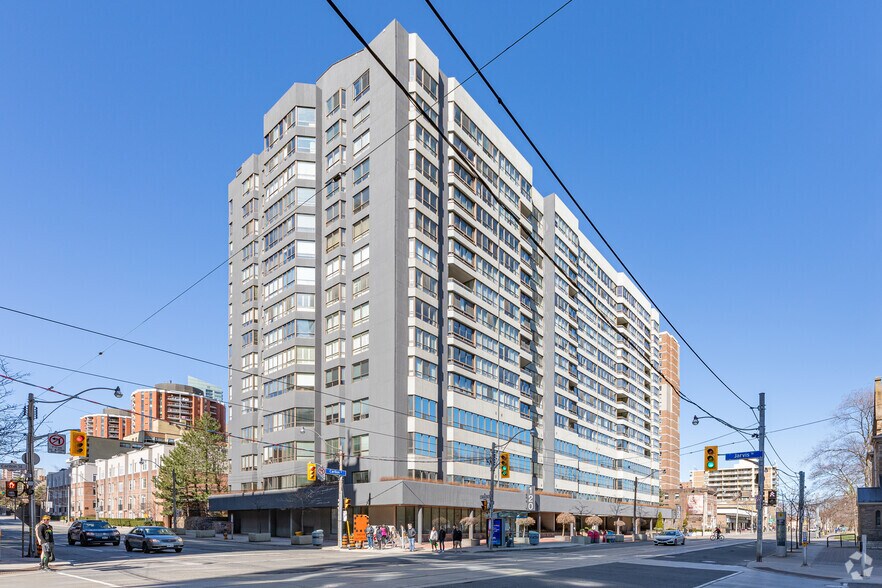 More Photos Of 120 Carlton St, Toronto Office For Sale