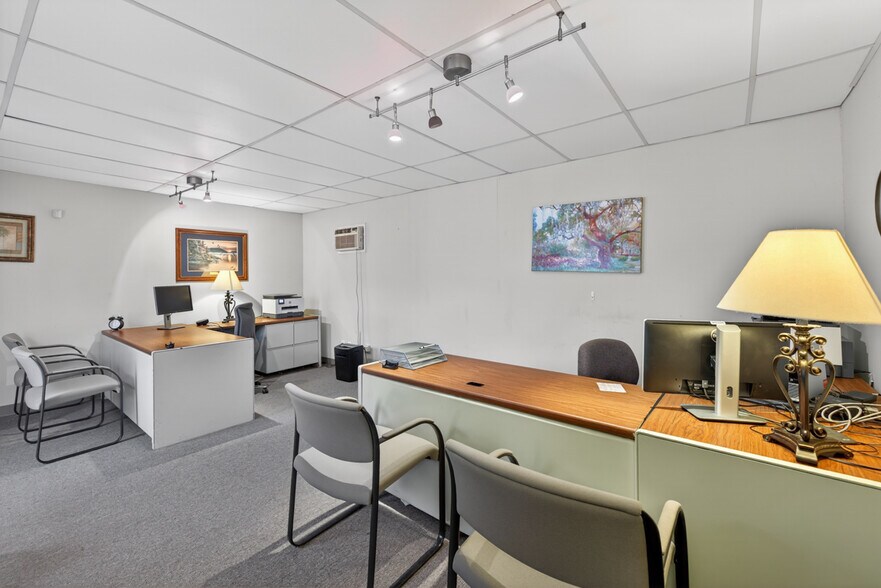 More Photos Of 1393 Church St, Decatur Office Residential For Sale