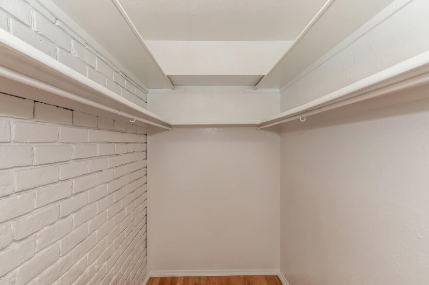 More Photos Of 14000 Esperanza Rd, Dallas Apartments For Sale