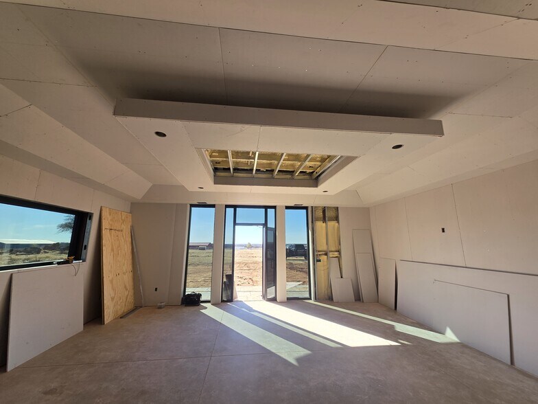 More Photos Of 13530 Pine St, Edmond Flex For Lease