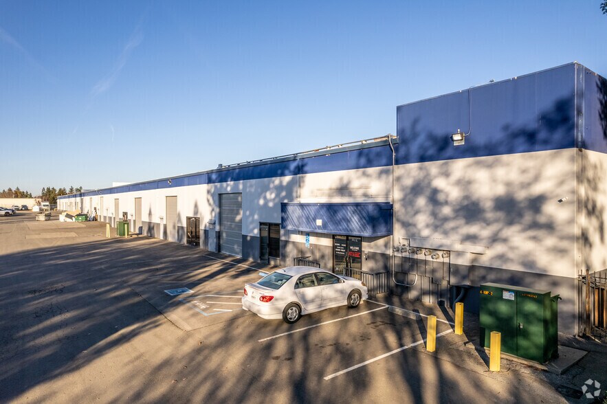 More Photos Of 1045 W National Dr, Sacramento Unknown For Lease