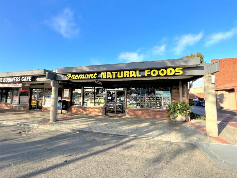 More Photos Of 5000-5200 Mowry Ave, Fremont Unknown For Lease