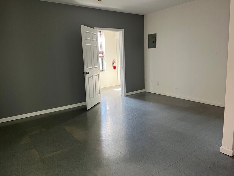 More Photos Of 56 Newark St, Hoboken Loft Creative Space For Lease