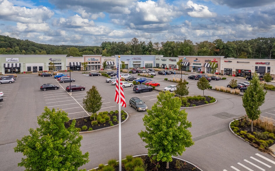 Primary Photo Of 10010 Shops Way, Northborough Unknown For Lease