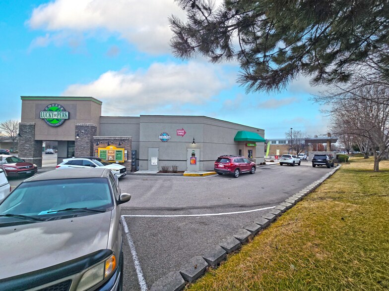 More Photos Of 1630 S Eagle Rd, Meridian Restaurant For Lease