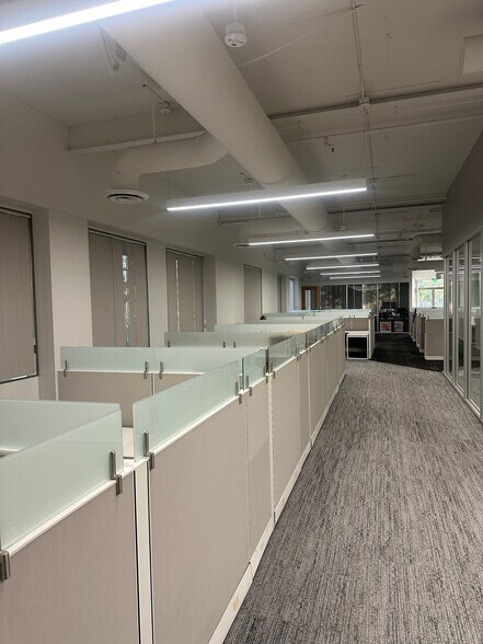 More Photos Of 7525 Irvine Center Dr, Irvine Office For Lease