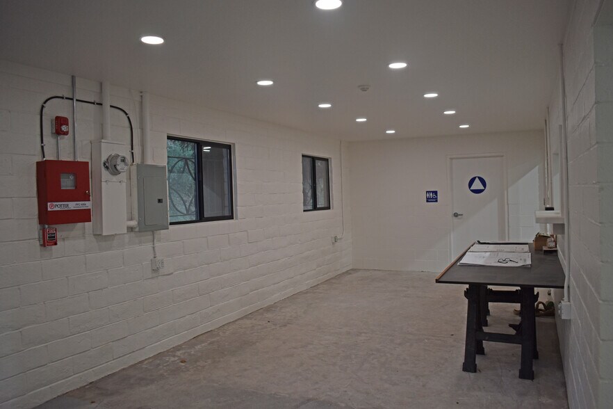 More Photos Of 8635 Mirabel Rd, Forestville Warehouse For Sale