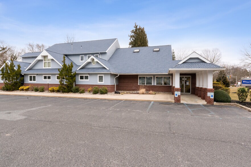 More Photos Of 1076 E Chestnut Ave, Vineland Medical For Sale