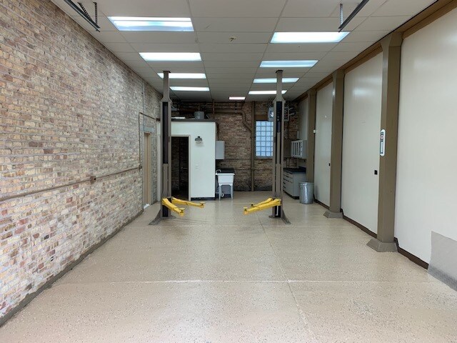 More Photos Of 2726 63rd St, Kenosha Office Residential For Sale