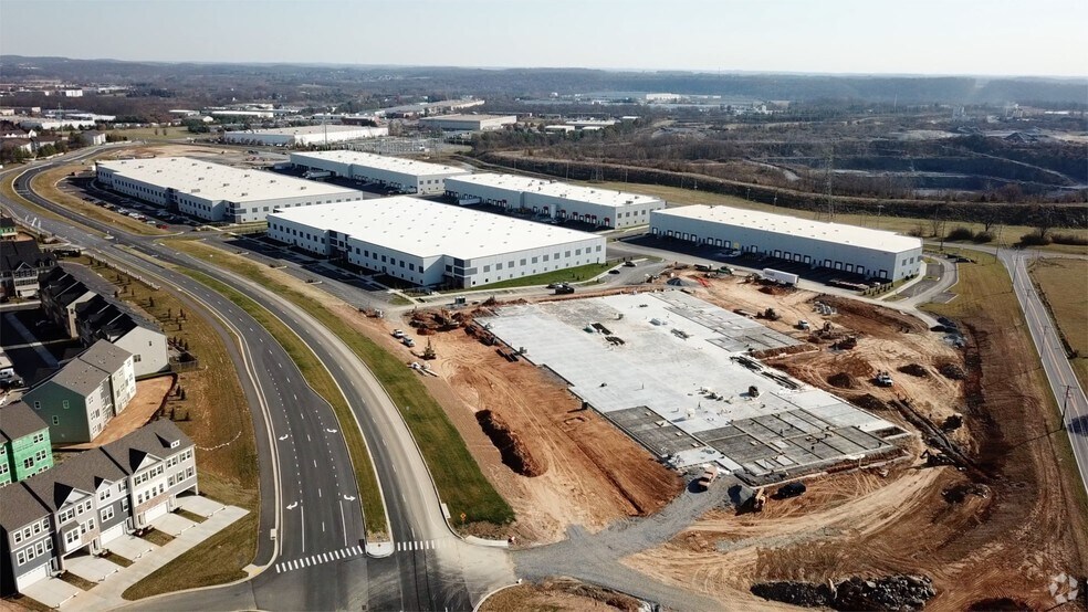 More Photos Of 6423 English Muffin Way, Frederick Warehouse For Lease