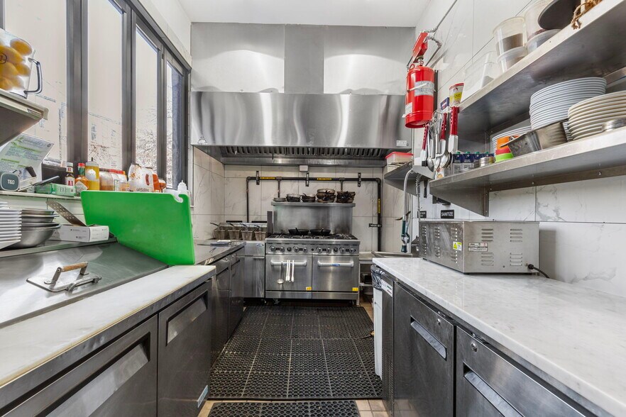 More Photos Of 1041 Flushing Ave, Brooklyn Restaurant For Sale