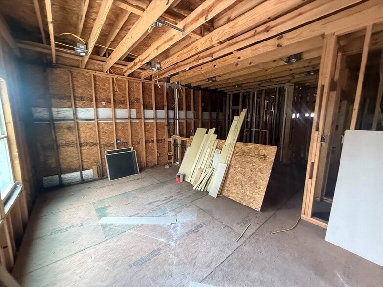 More Photos Of 3917 Harrisburg Blvd, Houston Apartments For Sale