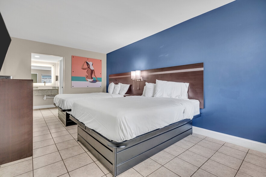 More Photos Of 61 Sumner Ave, Seaside Heights Hotel For Sale