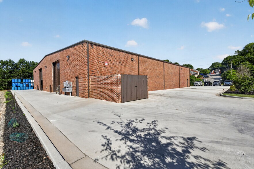 More Photos Of 3606 Explorer Trl, Oakwood Warehouse For Lease
