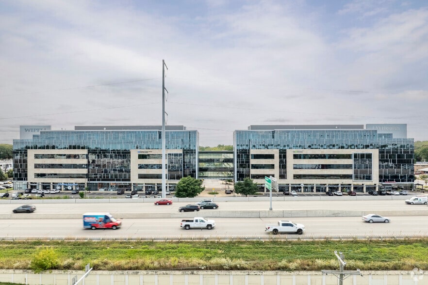 More Photos Of 2601 W Beltline Hwy, Madison Medical For Lease