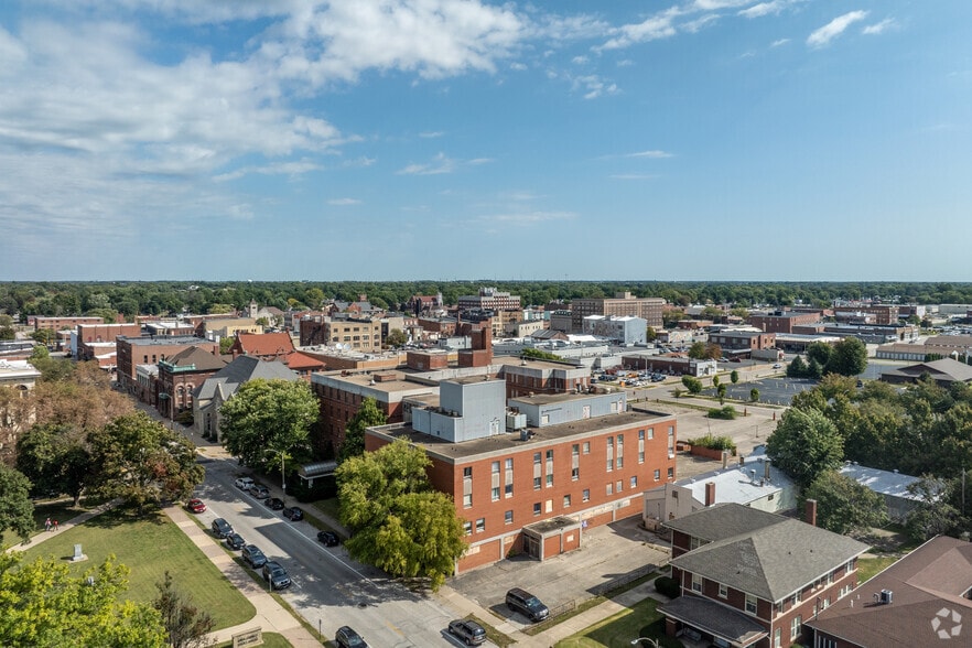 More Photos Of 239 S Cherry St, Galesburg Skilled Nursing Facility For Sale