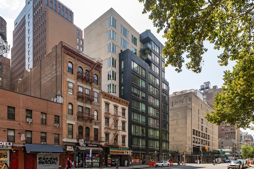 More Photos Of 261 W 28th St, New York Apartments For Sale