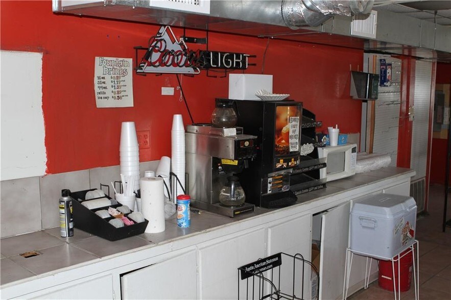 More Photos Of 3031 Woodall Dr, Cedar Park Convenience Store For Sale