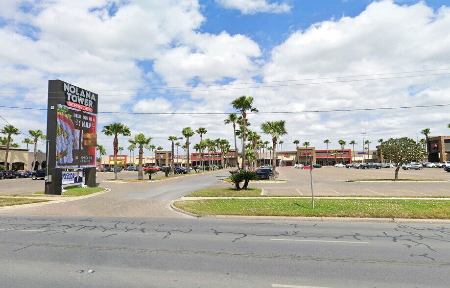 More Photos Of 400 W Nolana Ave, McAllen Storefront For Lease