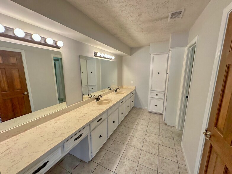 More Photos Of 13767 FM 2432 Rd, Willis Land For Sale