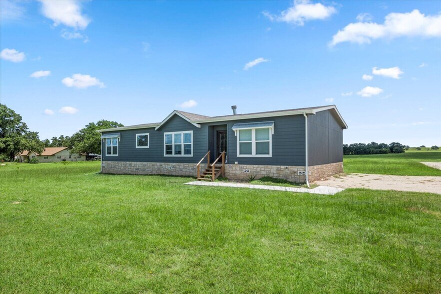More Photos Of 865 County Road 446, Rockdale Warehouse For Sale