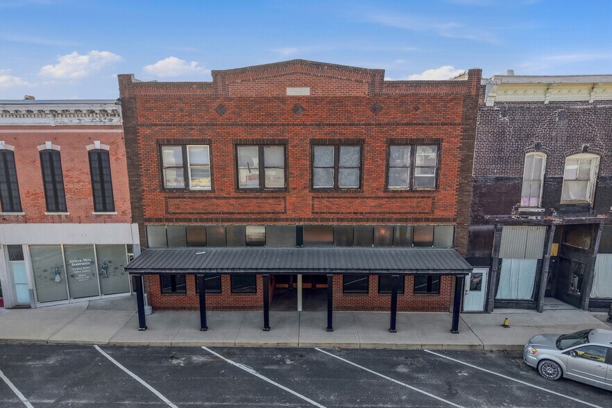 More Photos Of 204 S Broadway, Salisbury Specialty For Sale