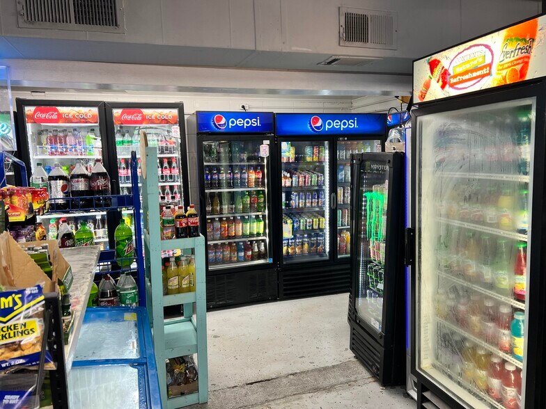 More Photos Of 107 N Church St, Selma Convenience Store For Sale
