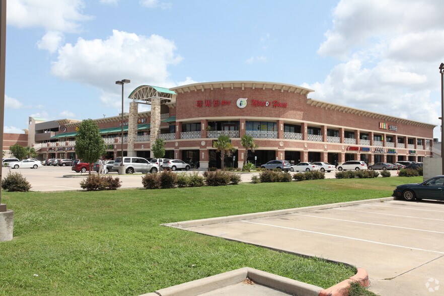 Dun Huang Plaza Building D, Houston, TX 77036 Storefront Retail