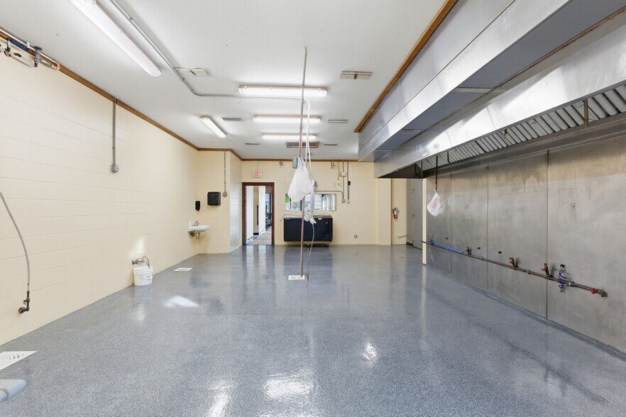 More Photos Of 275 Timber Island Rd, Carrabelle Restaurant For Sale